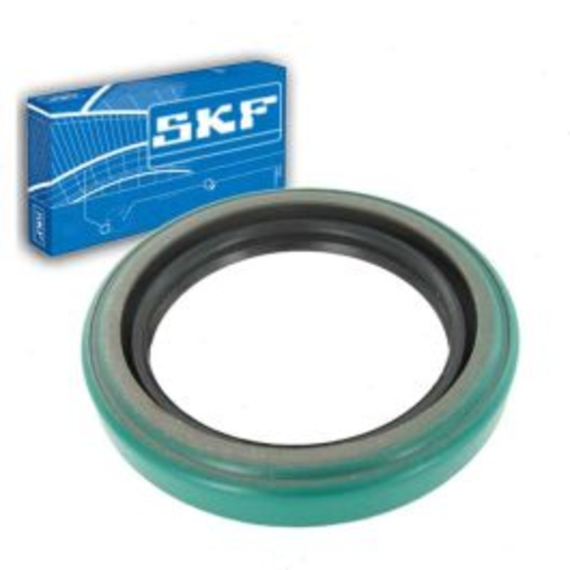 SKF Rear Wheel Seal for 1967-1974 GMC C35 C3500 Pickup